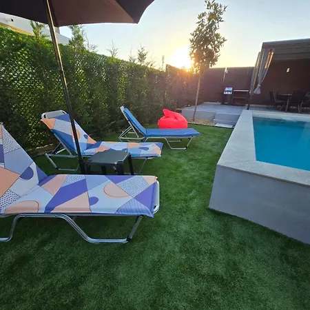 Cadaques, Private Pool With Heating And Salt Water Lozenets