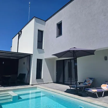 Cadaques, Private Pool With Heating And Salt Water *