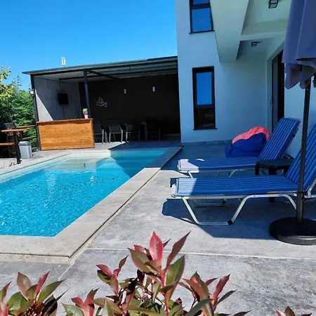 Cadaques, Private Pool With Heating And Salt Water *